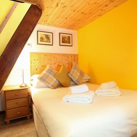 Moville Boutique Hostel & Apartments Esterno foto