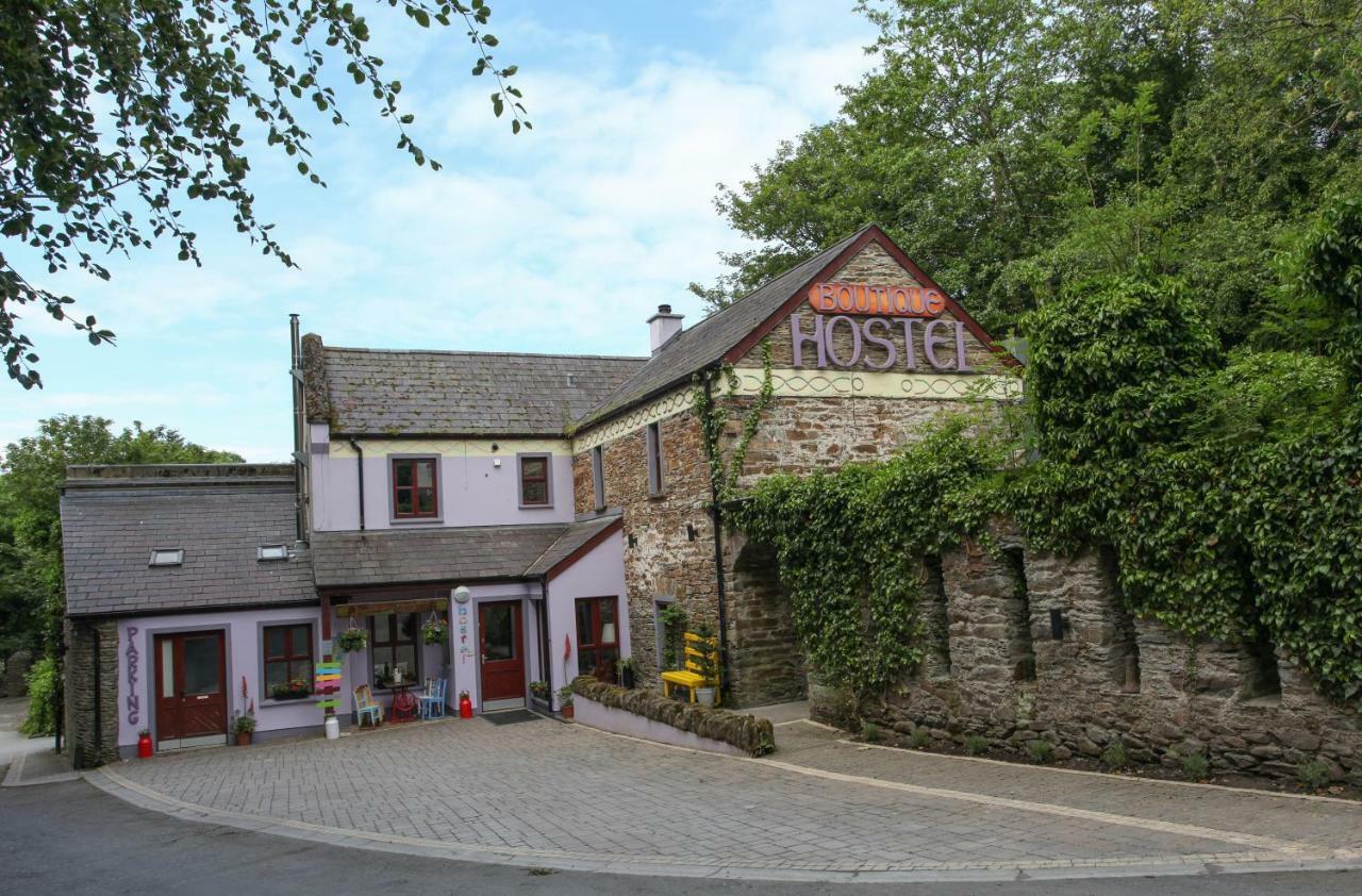 Moville Boutique Hostel & Apartments Esterno foto