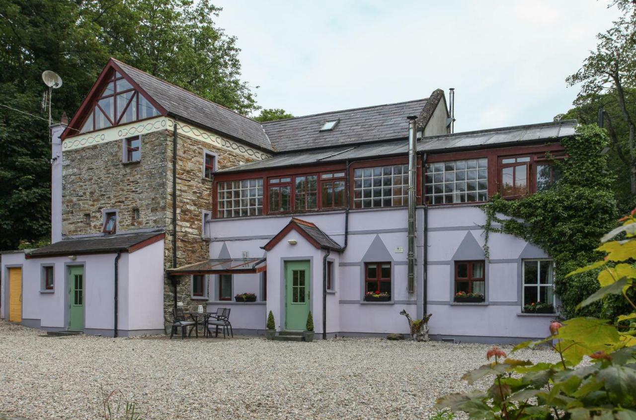 Moville Boutique Hostel & Apartments Esterno foto
