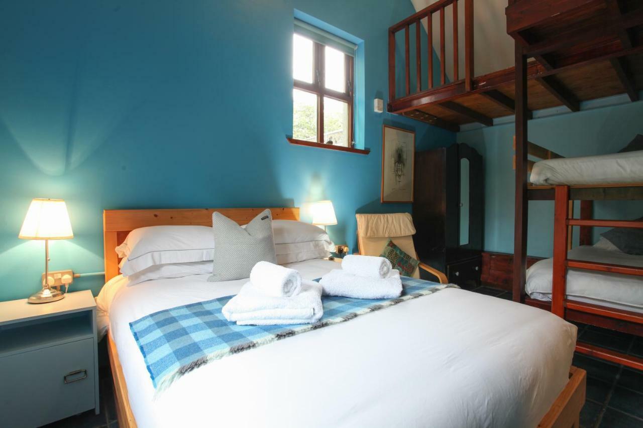 Moville Boutique Hostel & Apartments Esterno foto