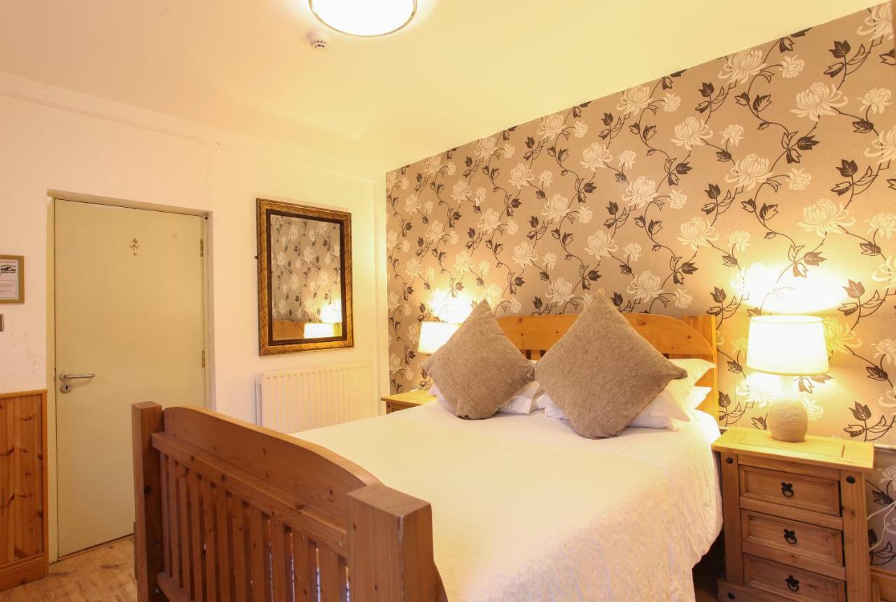Moville Boutique Hostel & Apartments Esterno foto